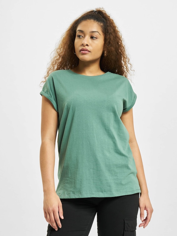 Extended Shoulder-2