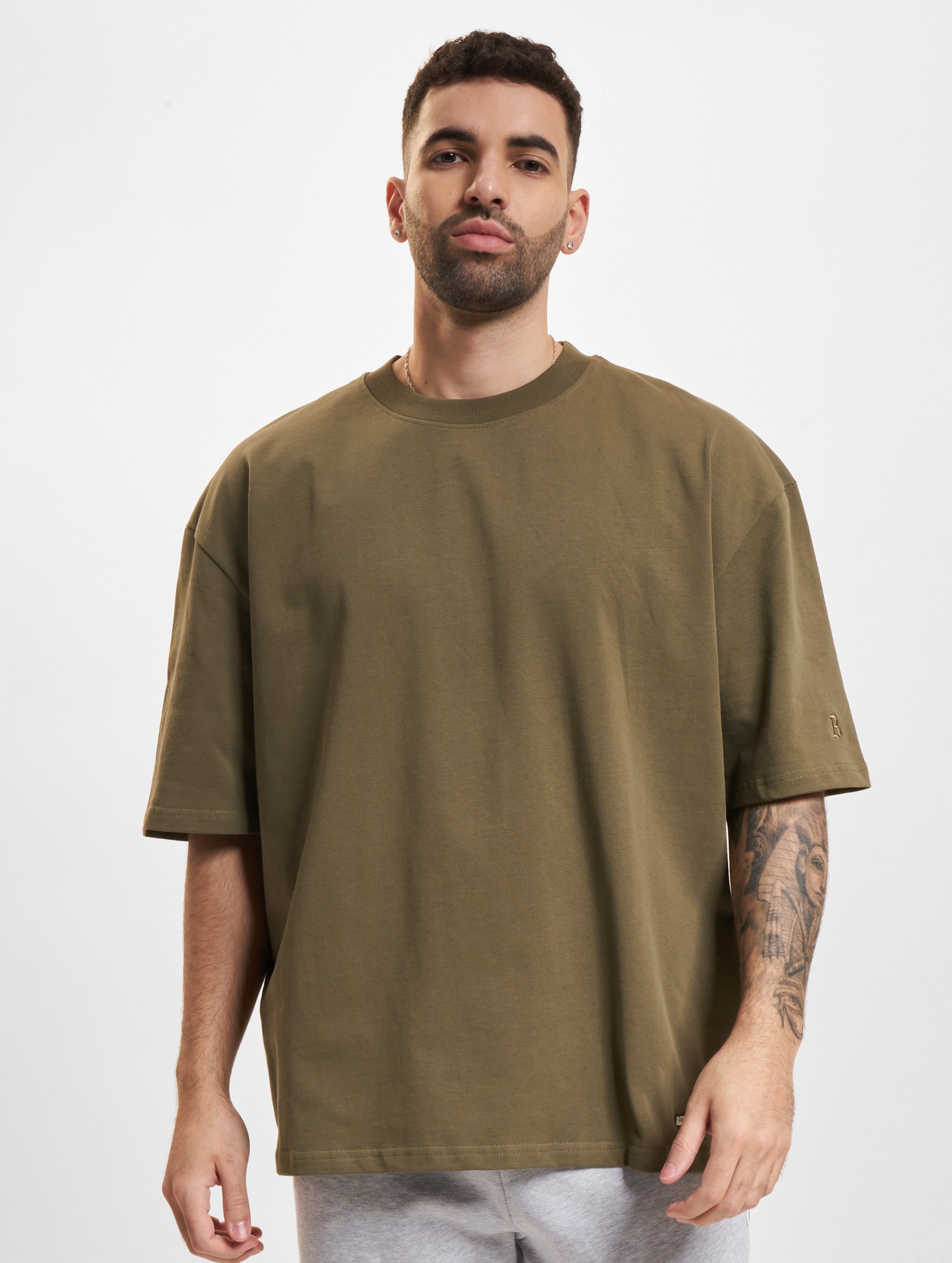 Bazix Republiq Super Heavy Blank T-Shirt Mannen op kleur olijf, Maat L