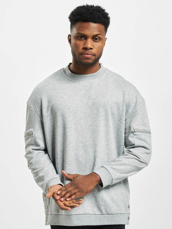 Training Terry Crew-2