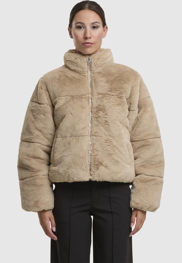 Ladies Short Faux Fur-1