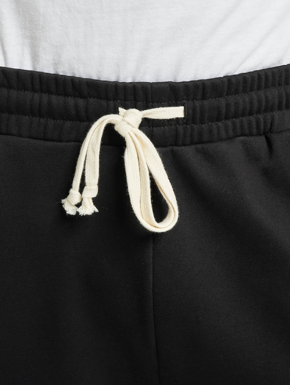 Low Crotch-3