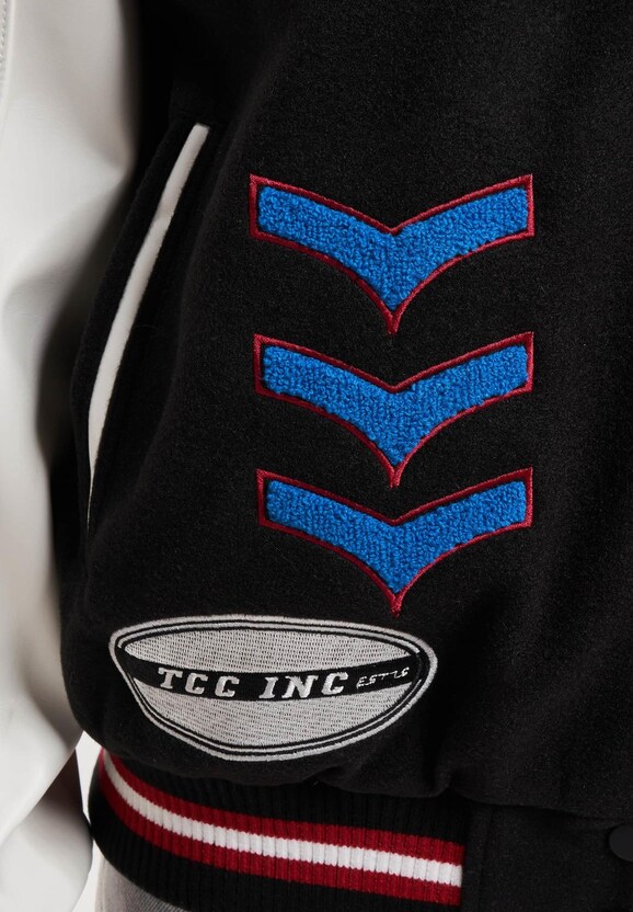 Multi Badged-7