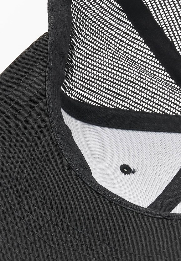 Flexfit Retro Trucker Caps-2