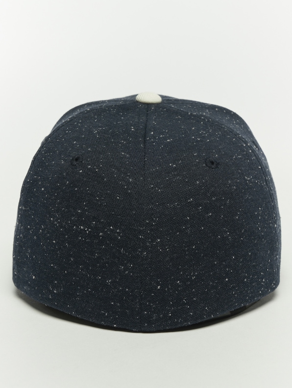 Piqué Dots-1