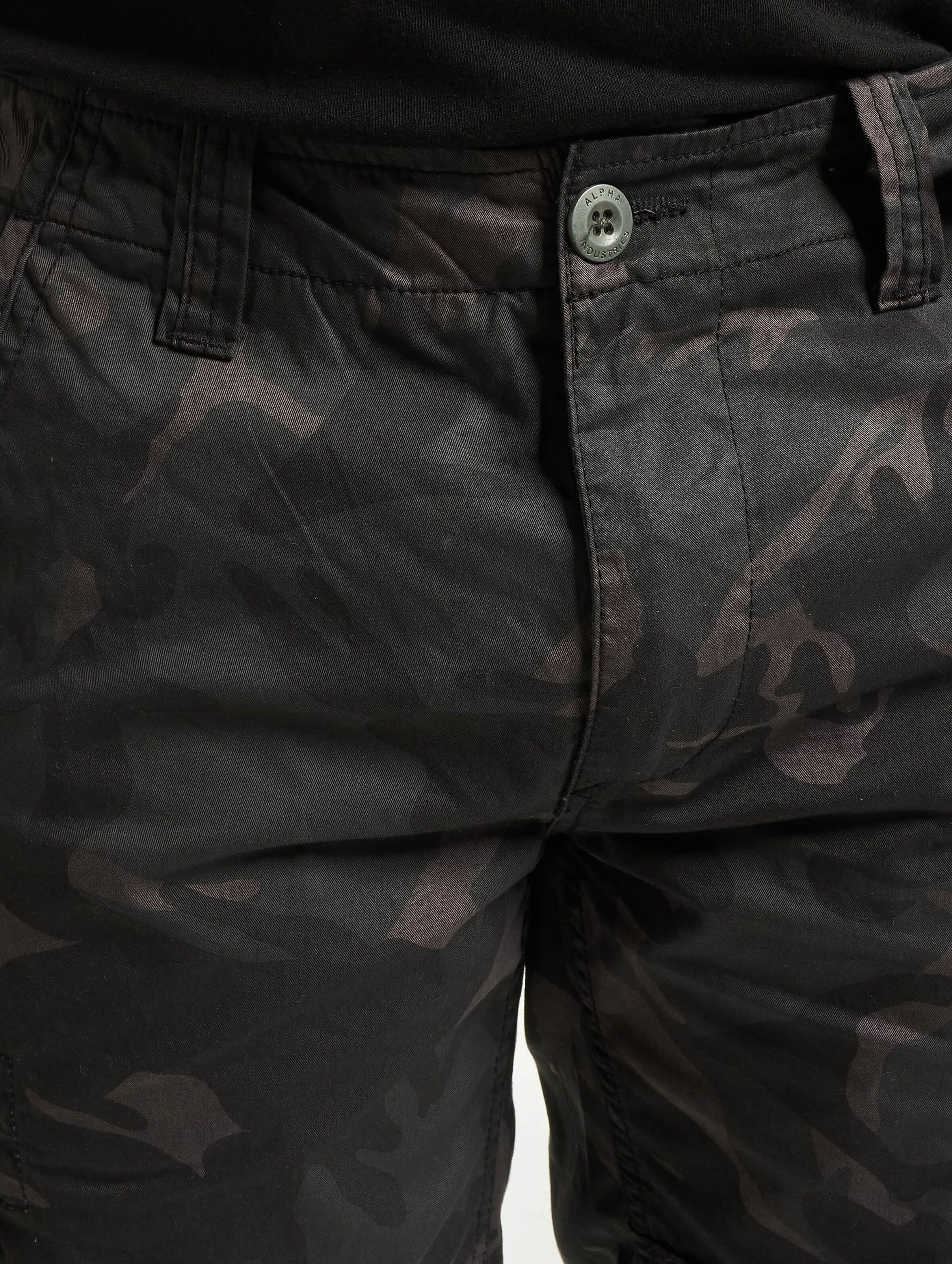 Alpha industries jet on sale shorts black camo