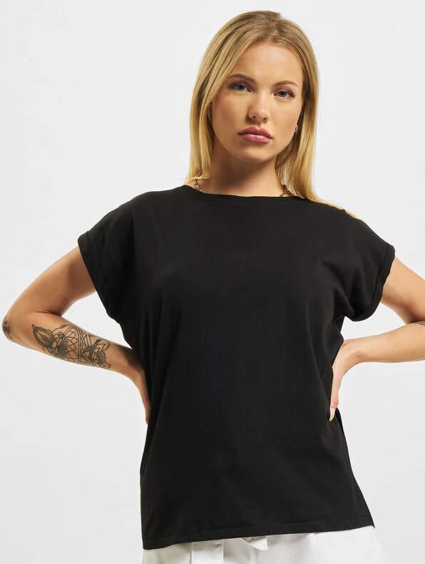 Extended Shoulder-2