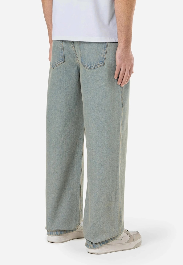 Bece Loose Jeans-1