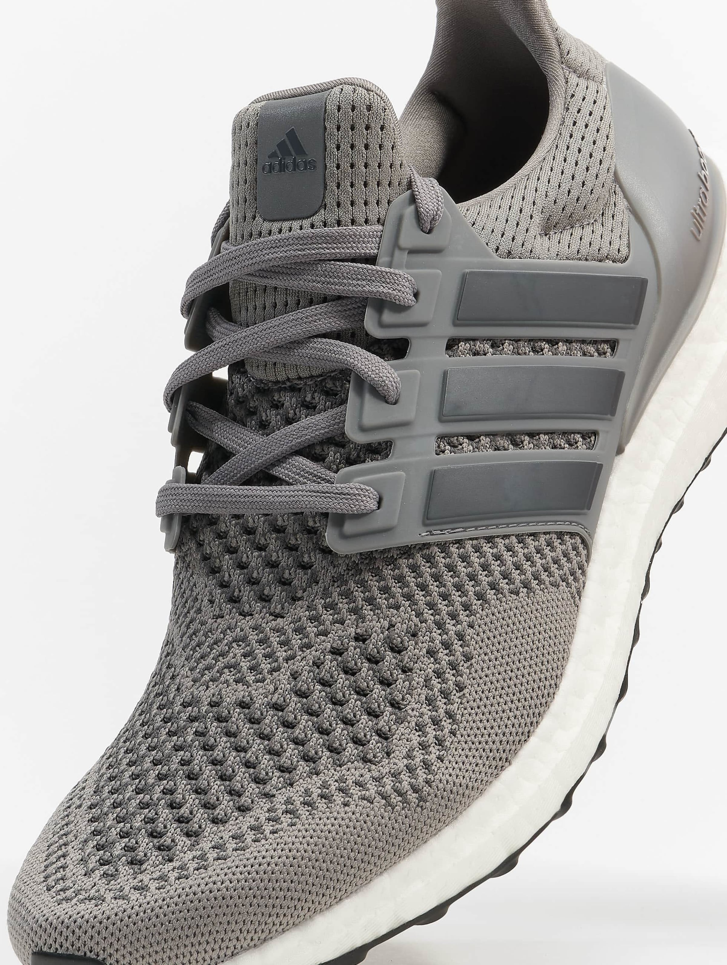 Ultra boost hot sale 1.0 silver