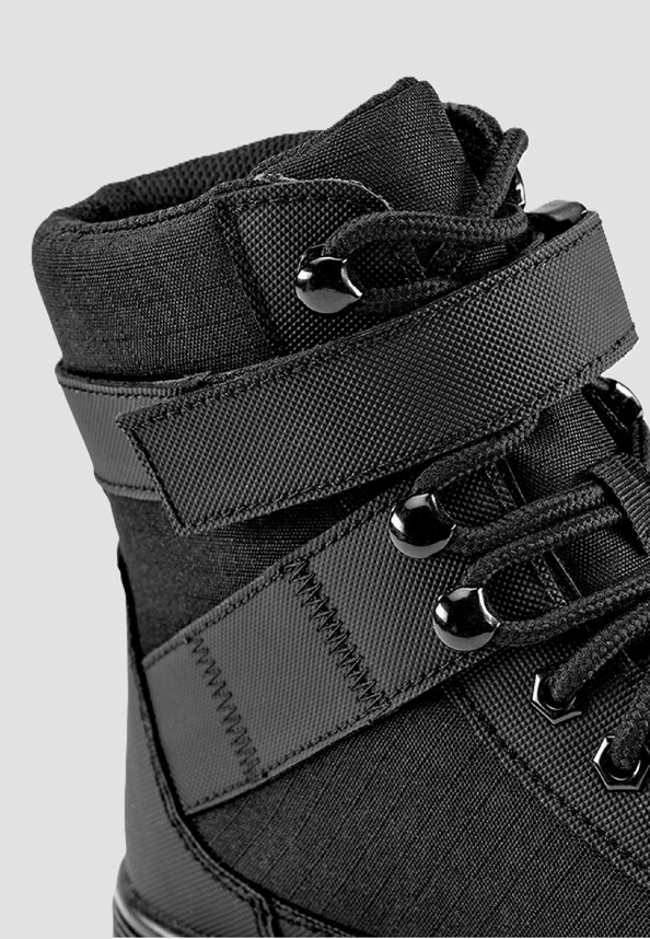 Buckle 8 Eye-1