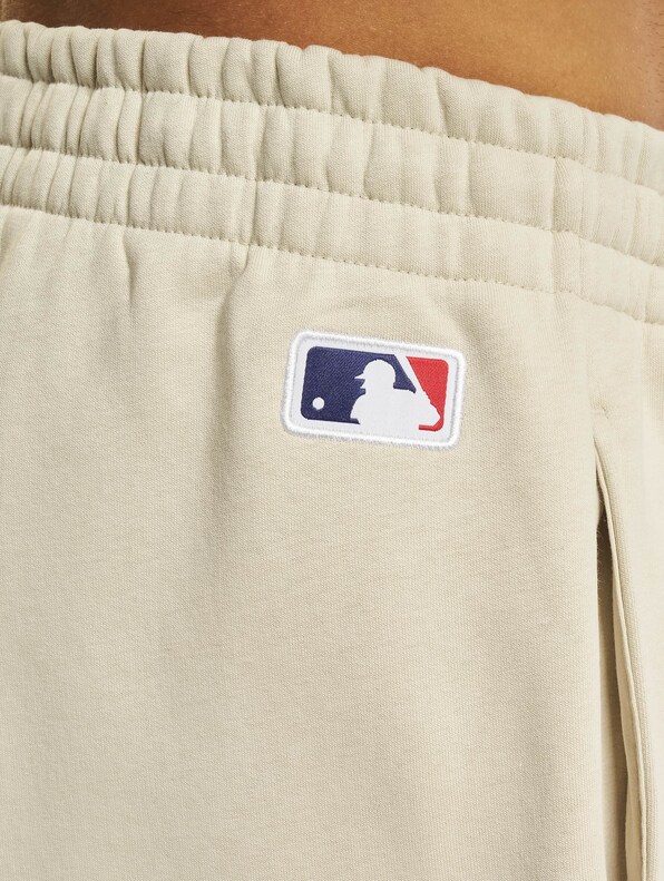 MLB New York Yankees League Essentials Relaxed-3