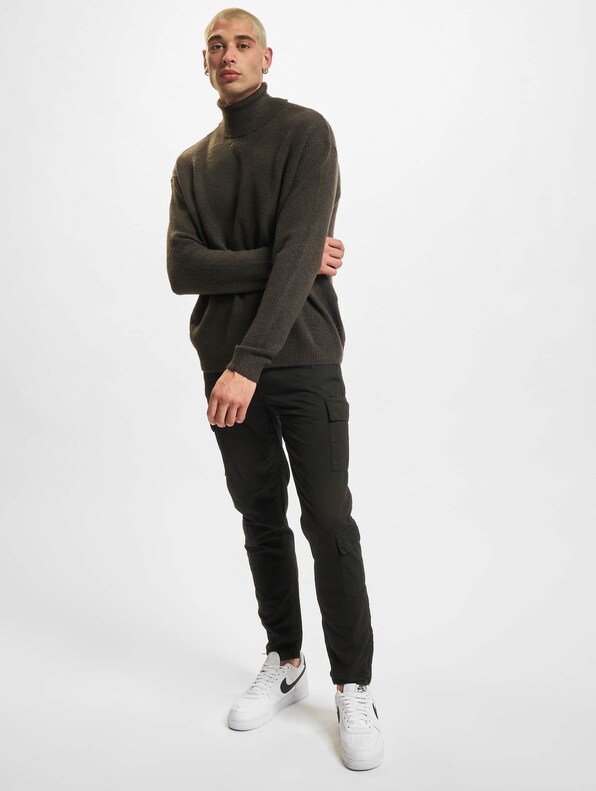 Oversized Roll Neck -4