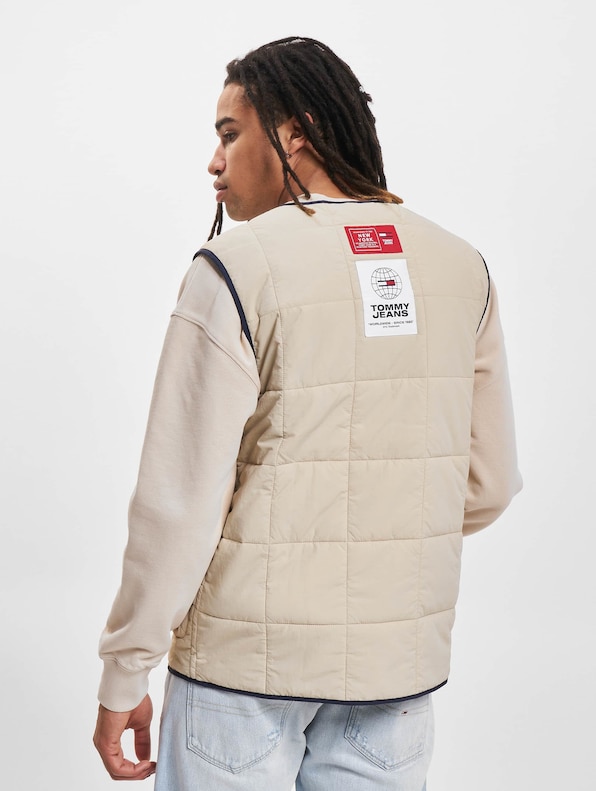 Tommy Jeans Lightweight Quilted-1