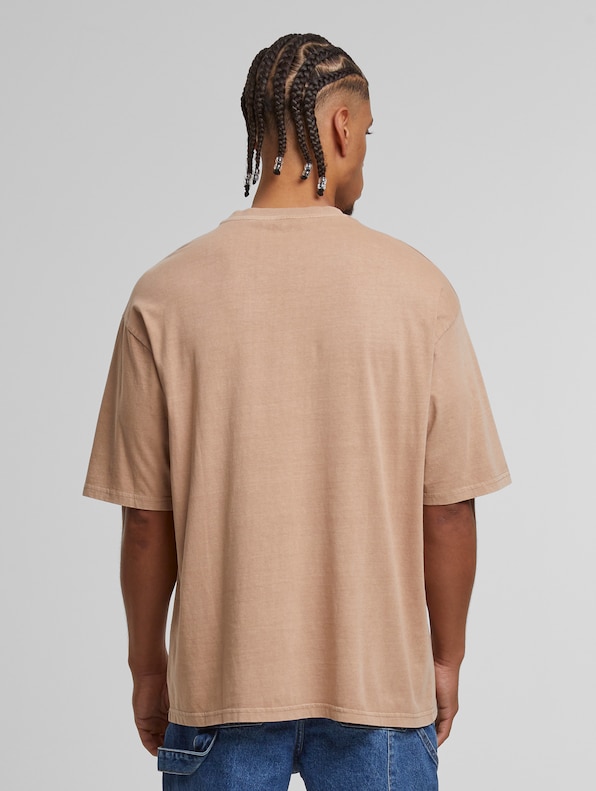 New Era Washed Oversized T-Shirts-1