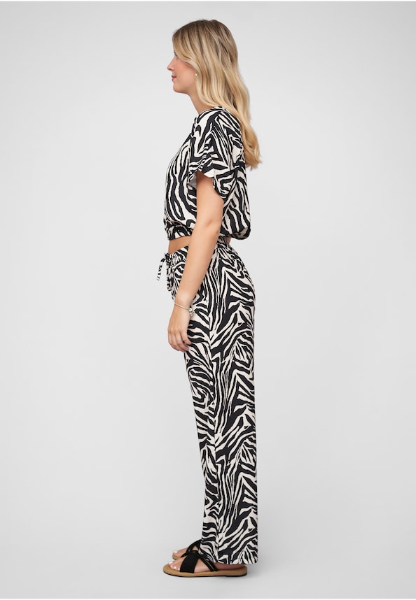 Set Batwing Top and Wide Pants-2