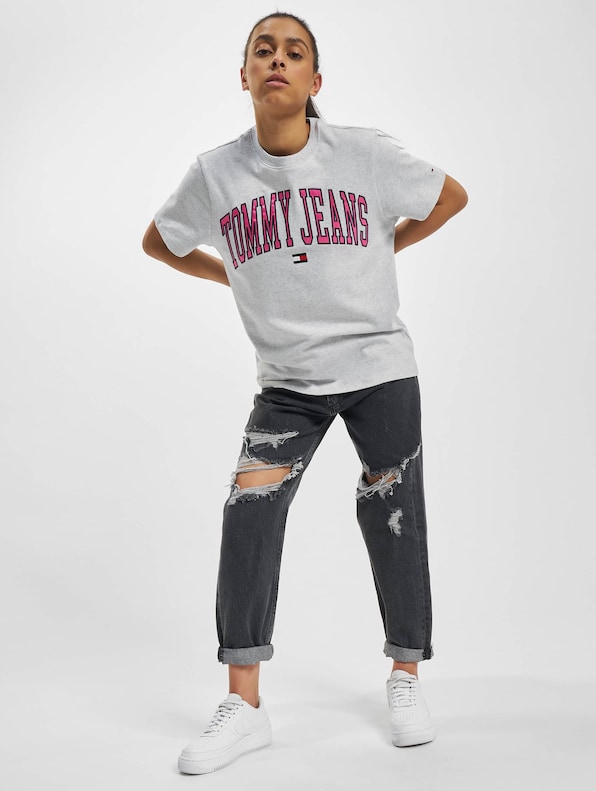 Relaxed Collegiate Logo -5