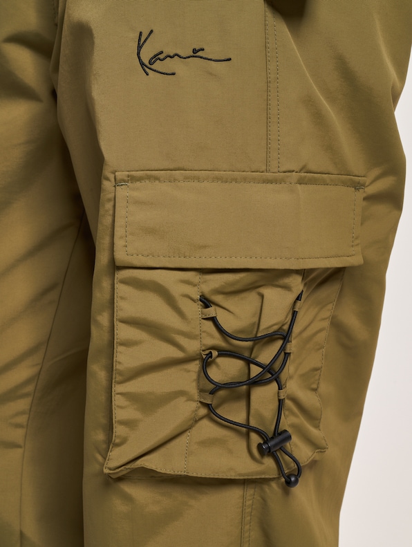 Small Signature Wide Parachute-5
