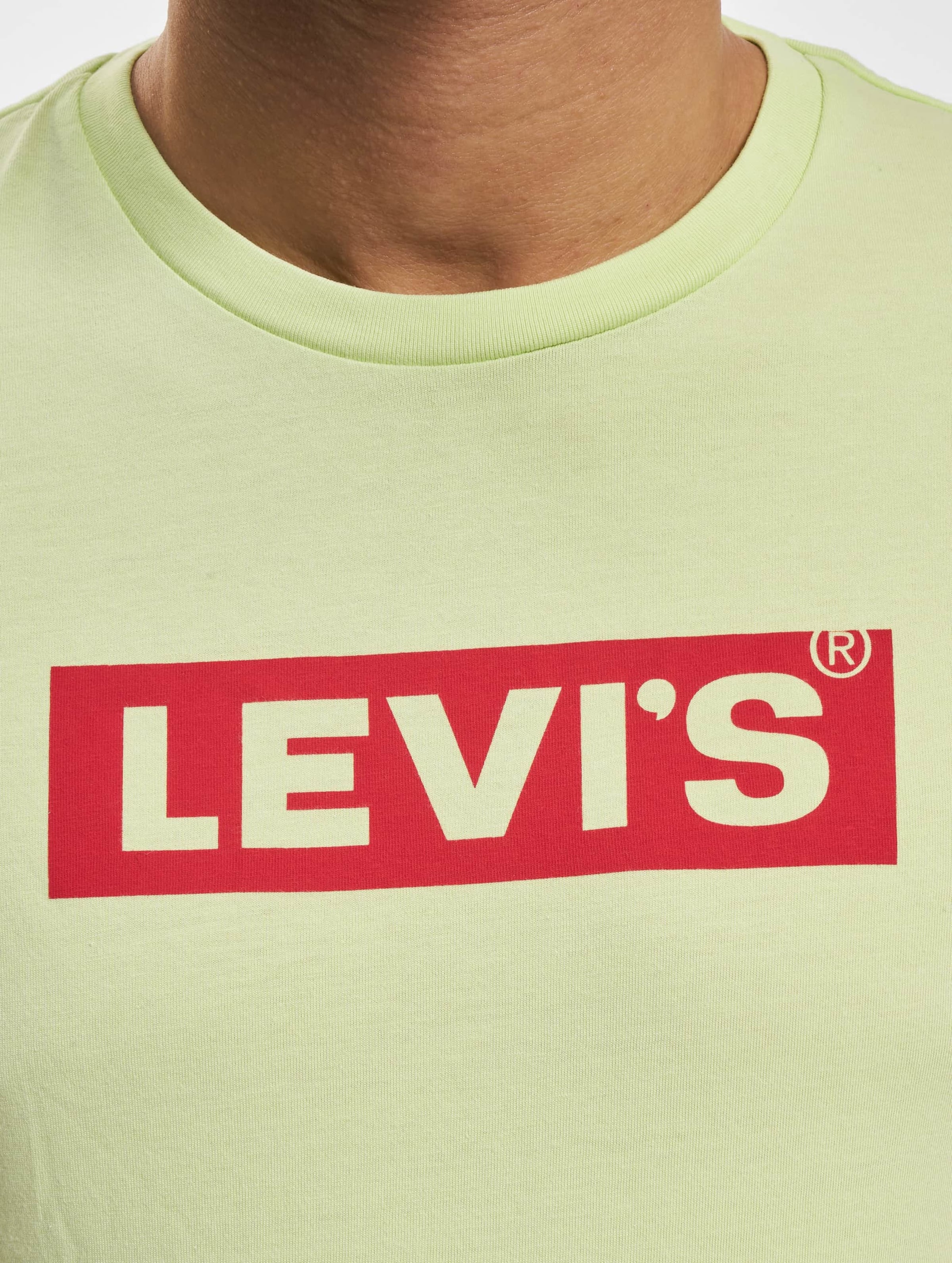 Levis boxtab best sale graphic tee