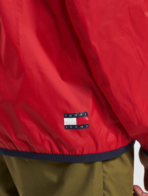 Tommy Jeans Pckable Tech Chicago Popover Windbreaker-3