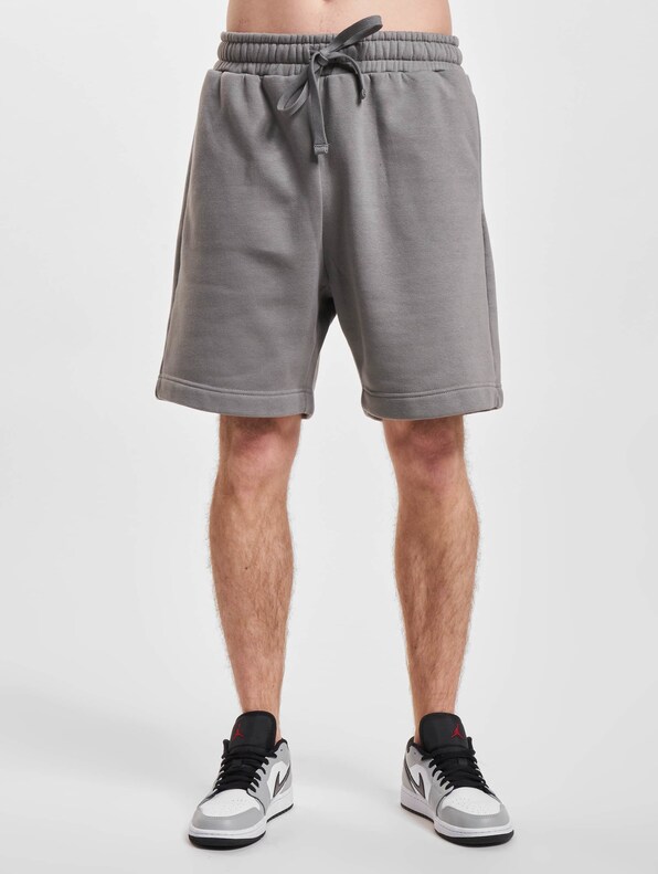 2Y Basic Sweat Shorts-2