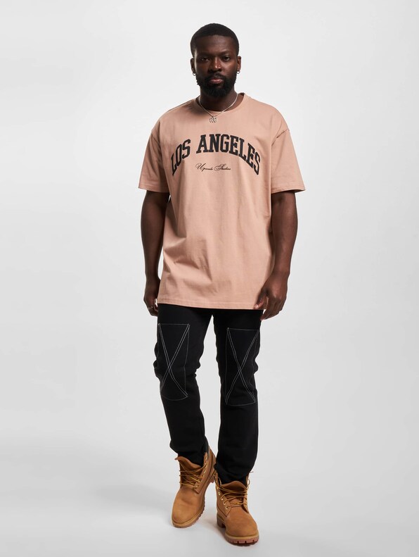L.A. College Oversize Tee-4