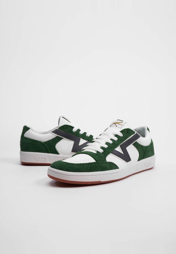  UA Lowland-0