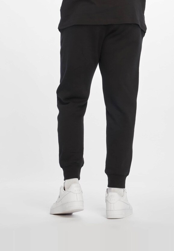 Nike Sportswear Club Fleece Jogginghose-1
