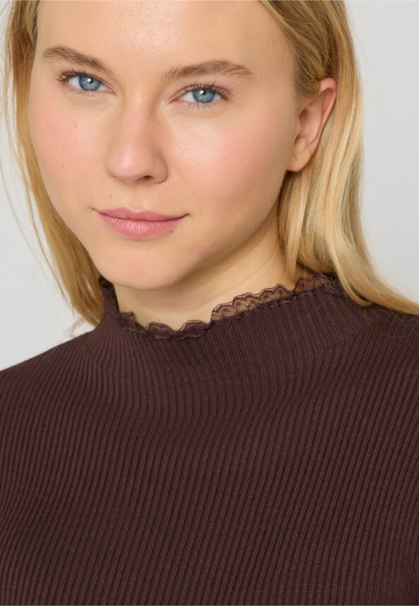Lace Turtleneck-3