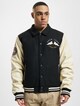 Yacht Club-2