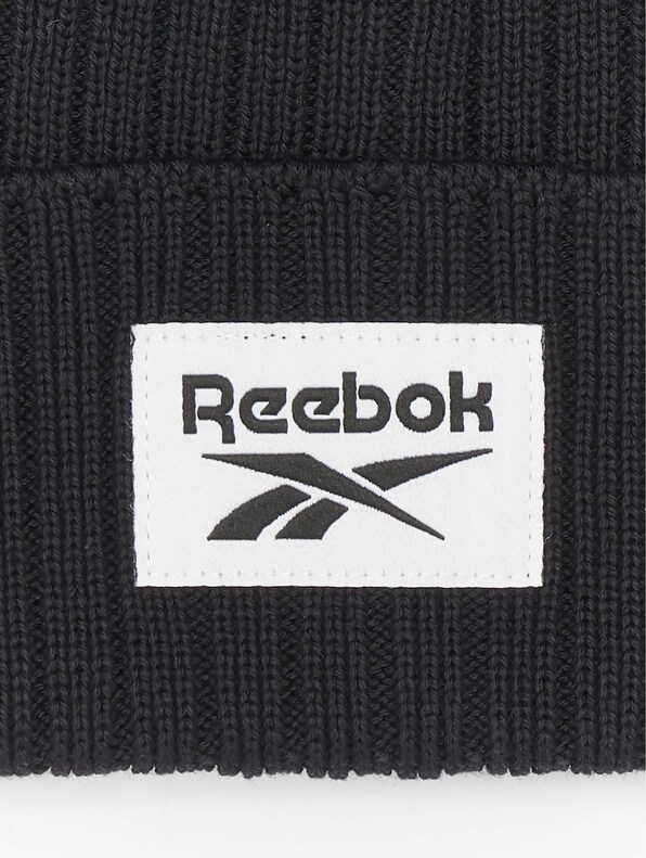 Reebok TE  Beanie-1