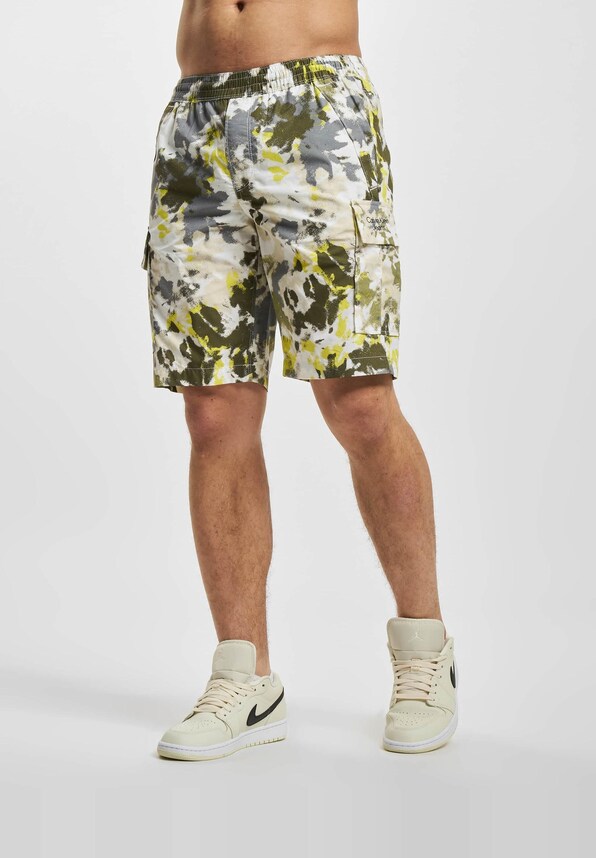 Calvin Klein Jeans Washed Shorts-2