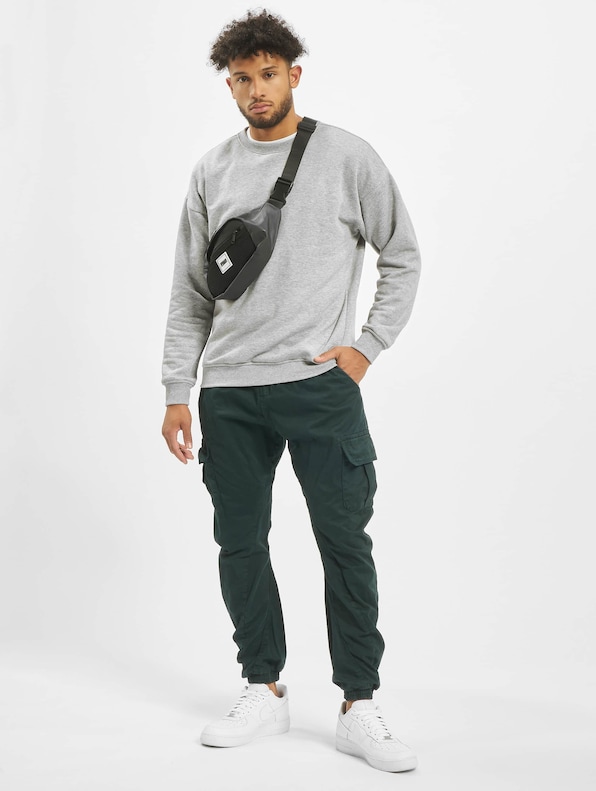 Cargo-7
