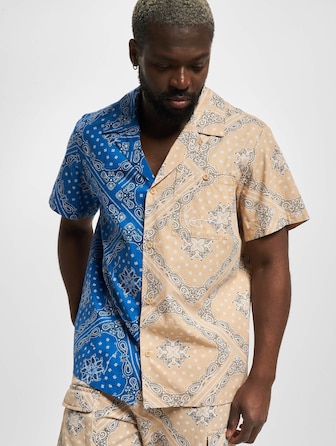 Chest Signature Paisley Block Resort 