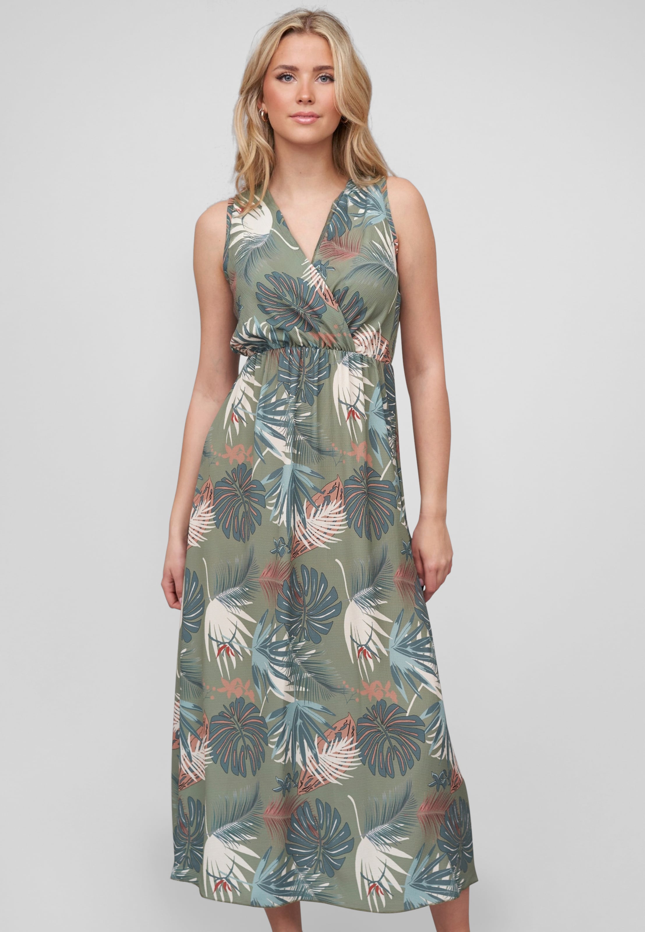 Cloud5ive Maxi Kleid in Wickeloptik mit Tropical All Over Print