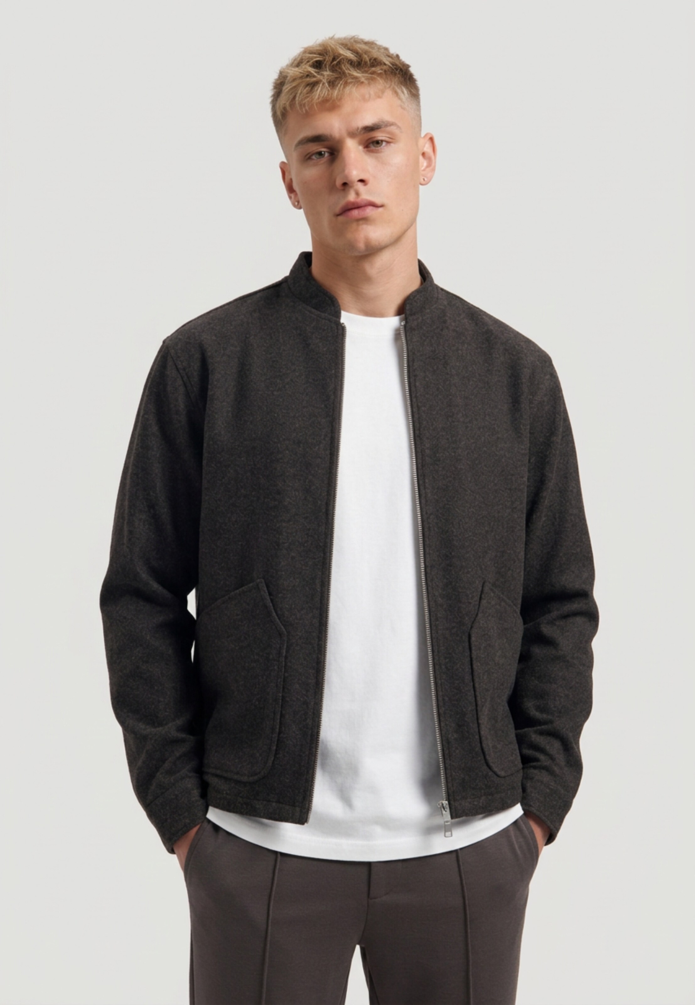 Dstrezzed Cole Bomber