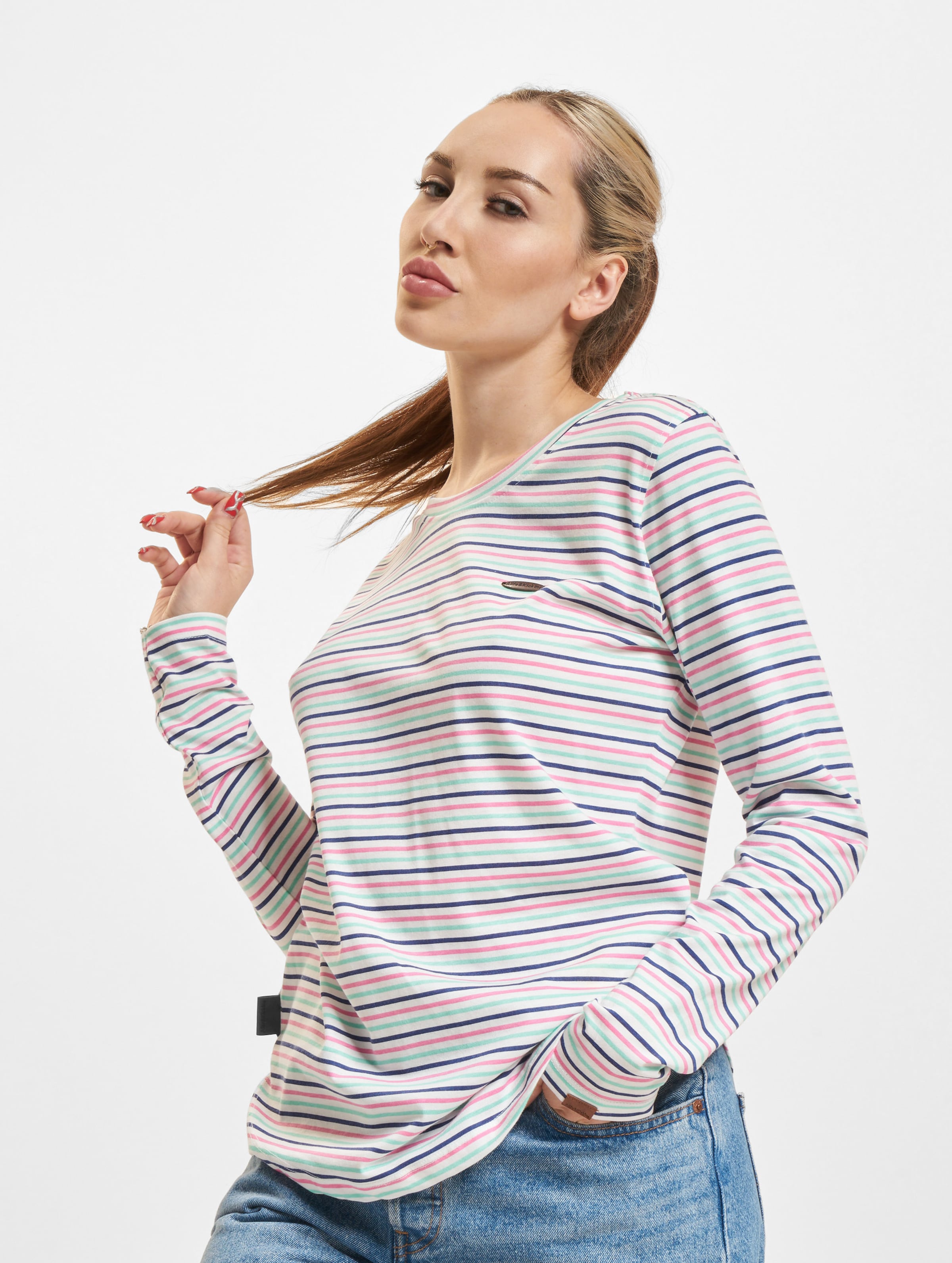 Alife & Kickin and Lea B Longsleeve