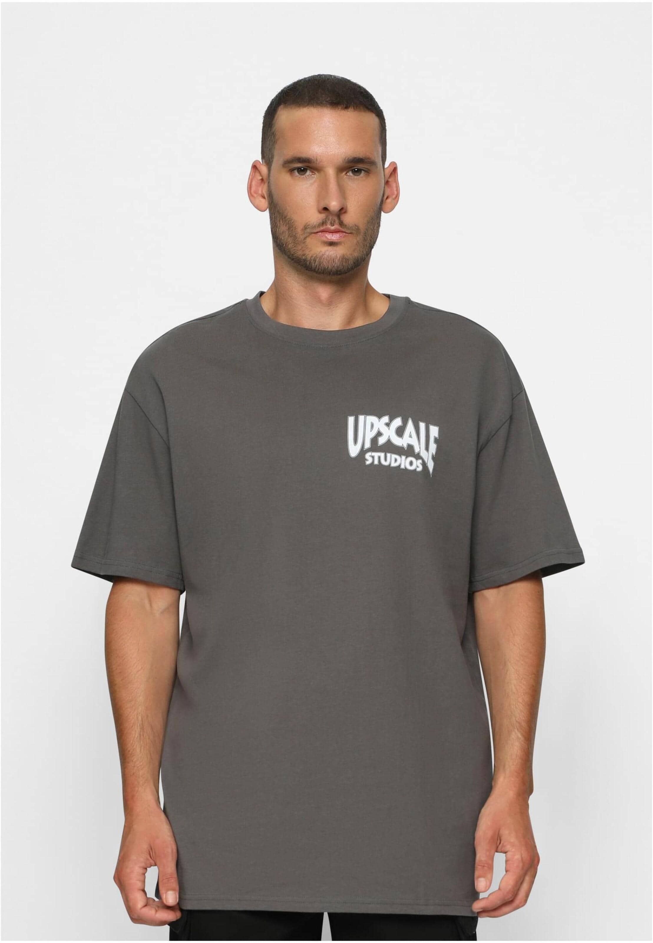 Mister Tee Upscale Studios Oversize