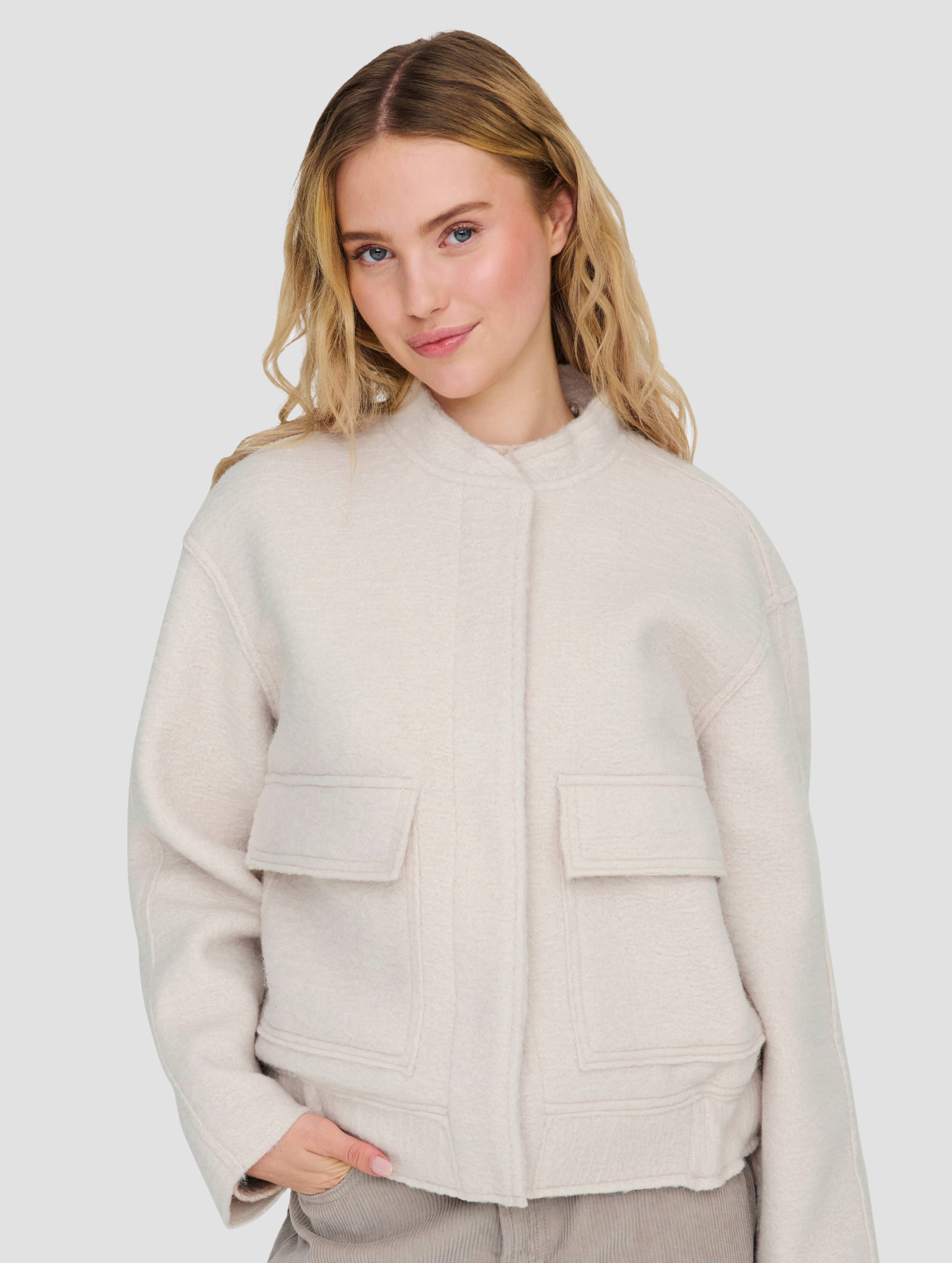 Only Sanne Boucle Bomber Übergangsjacke