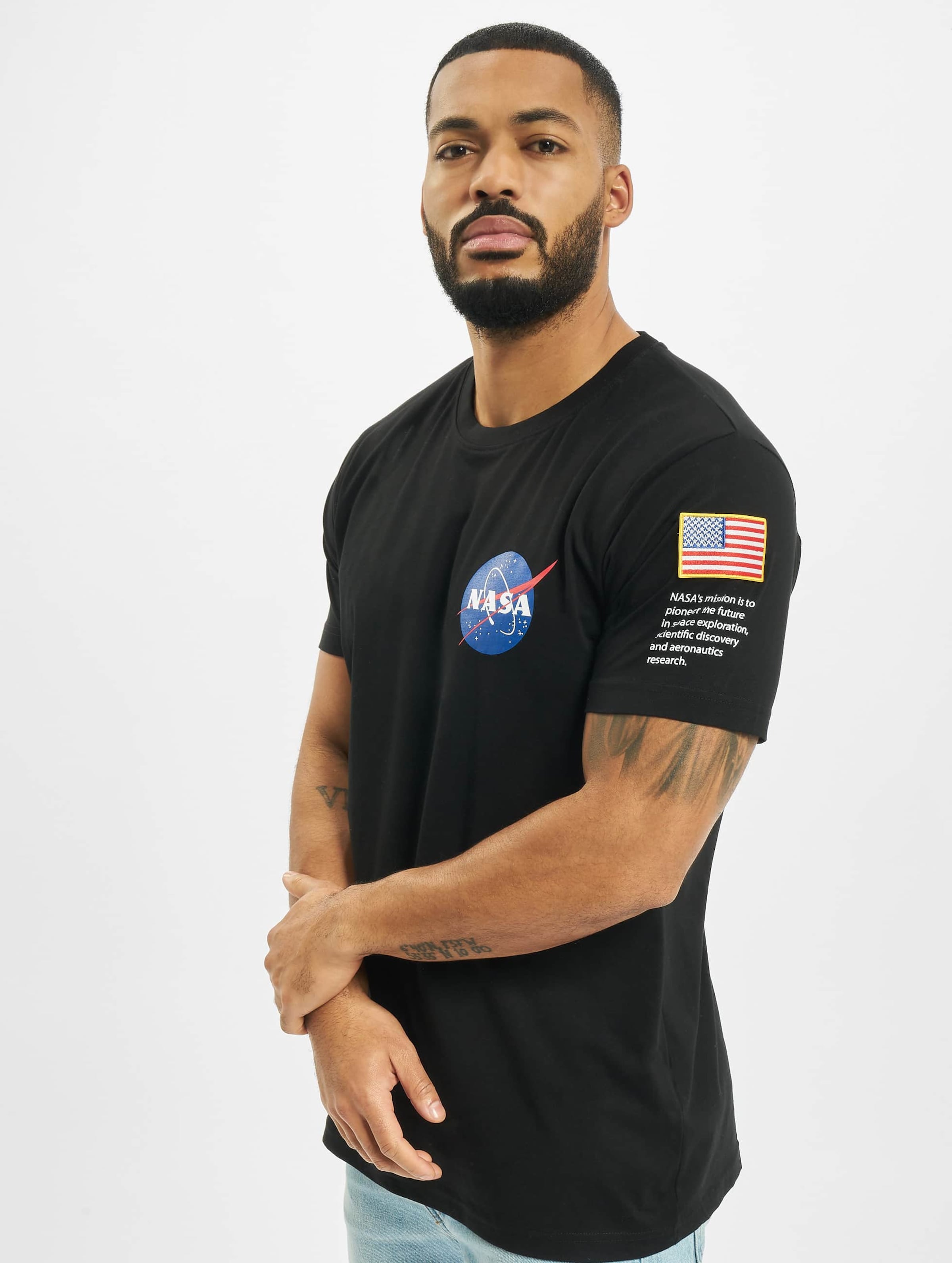Mister Tee NASA Insignia Logo Flag