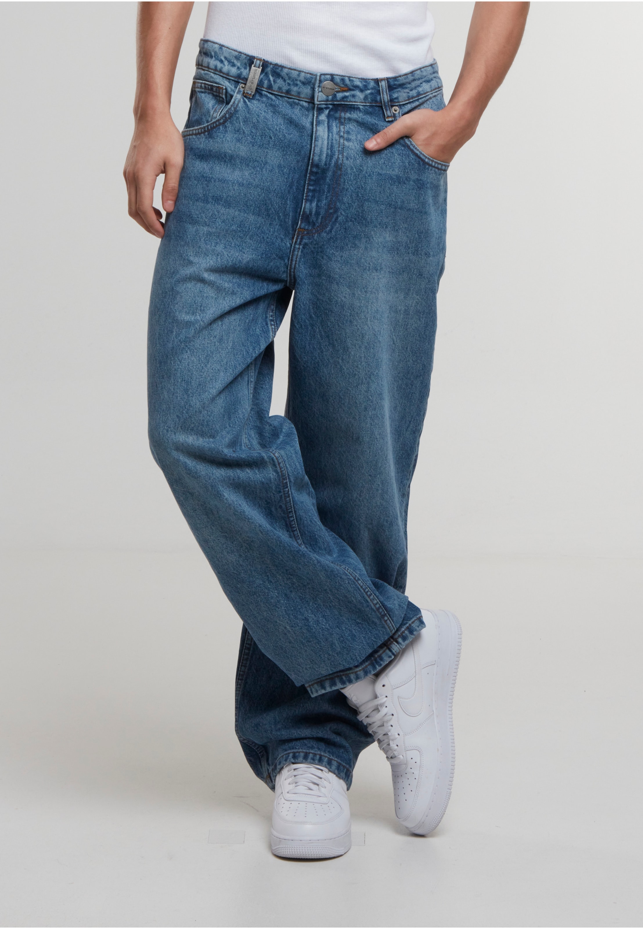 2Y Studios Adrik Basic Baggy Jeans
