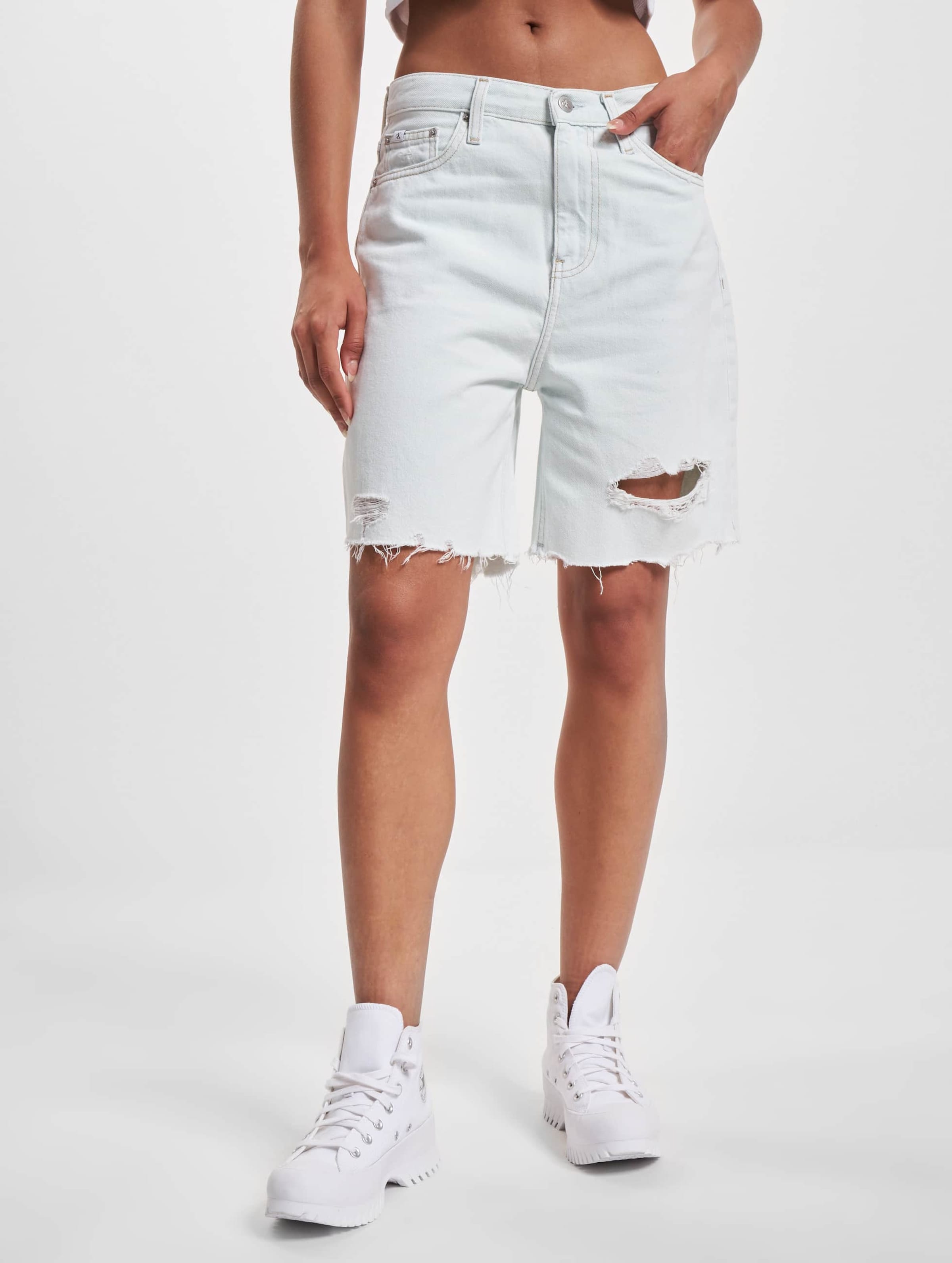 Calvin Klein Bermuda Mom Jeans