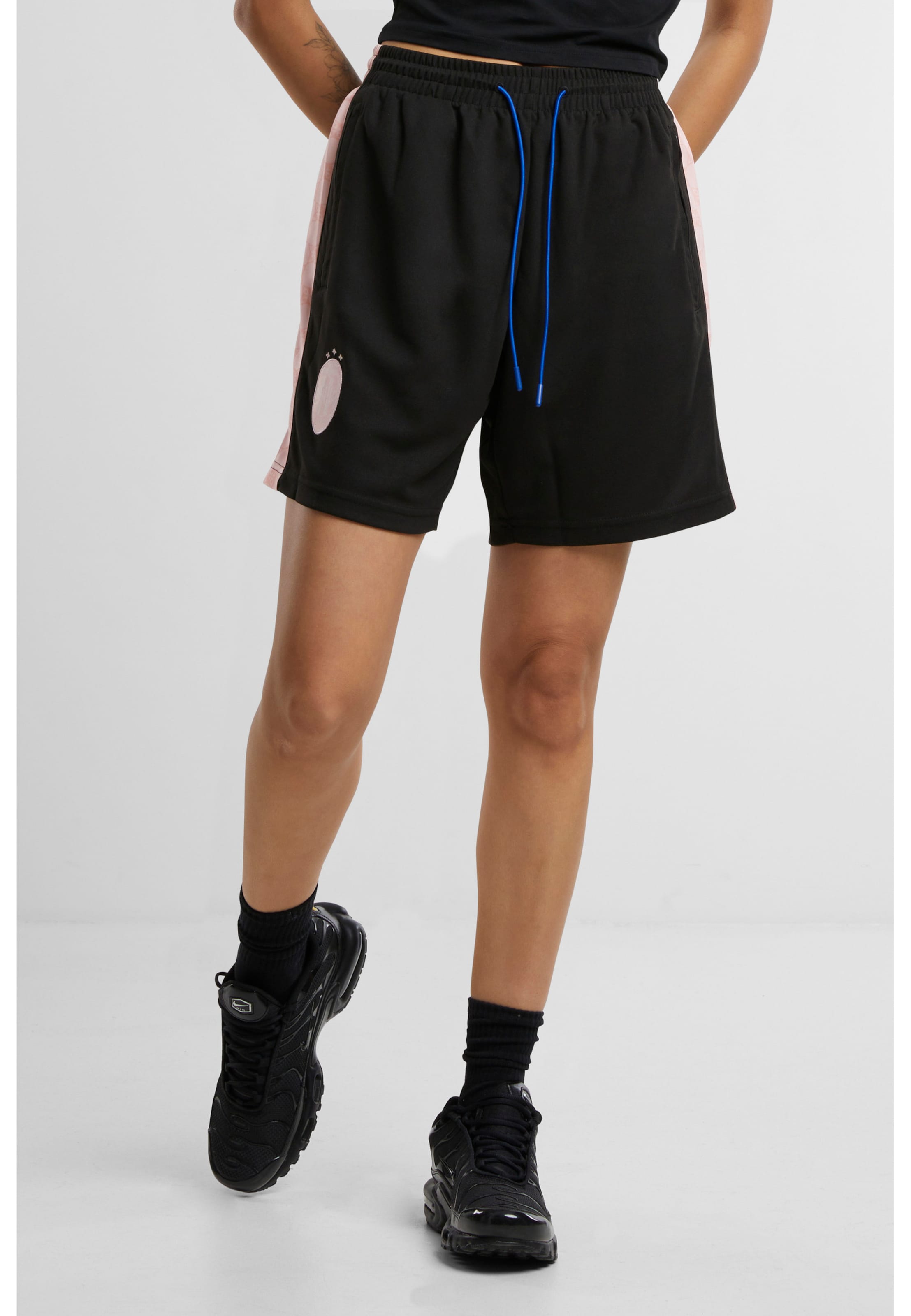 PEQUS Football Logo Short