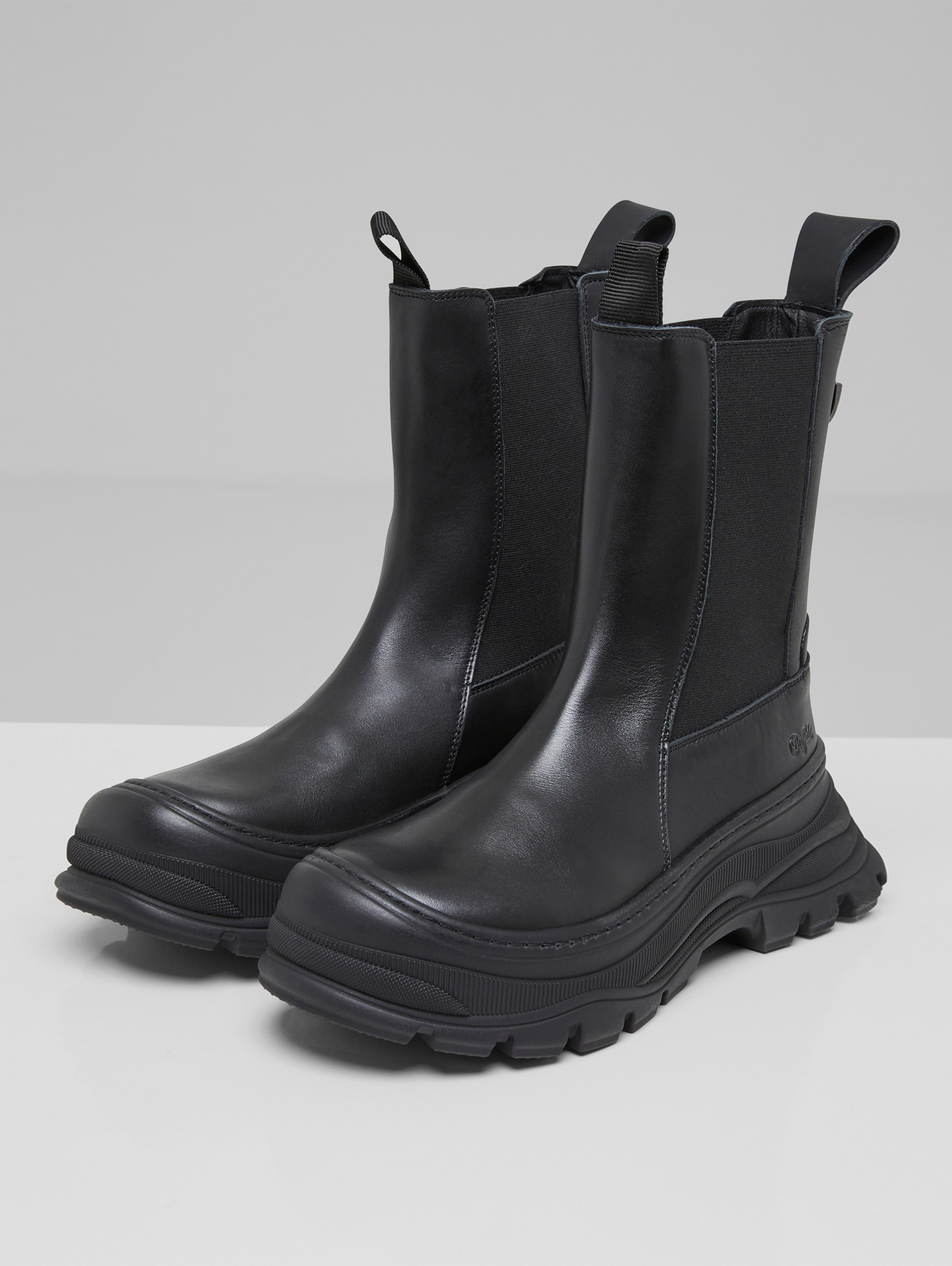Buffalo Roam Chelsea Boots