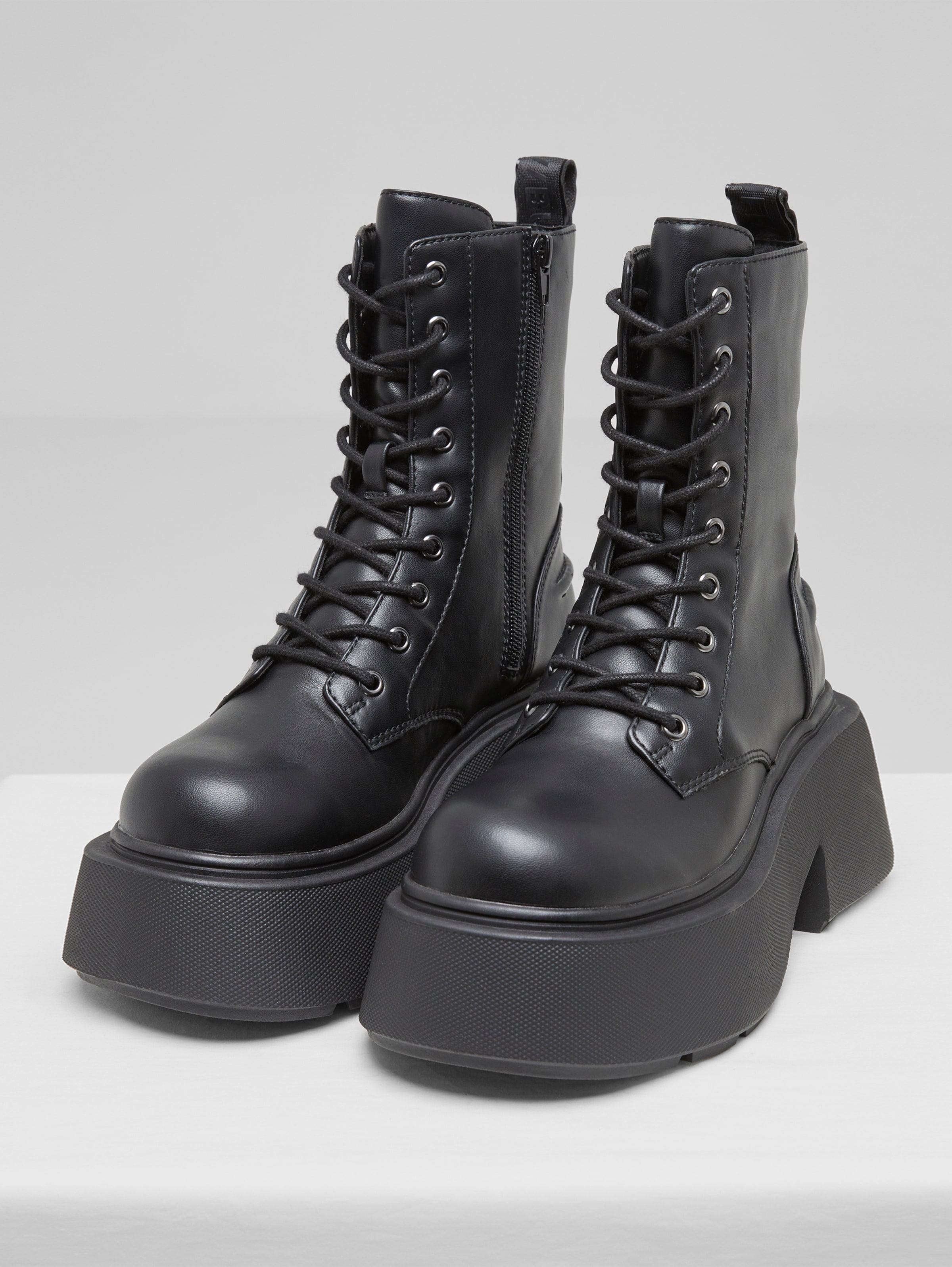 Buffalo Vicious Lace Up Mid Boots