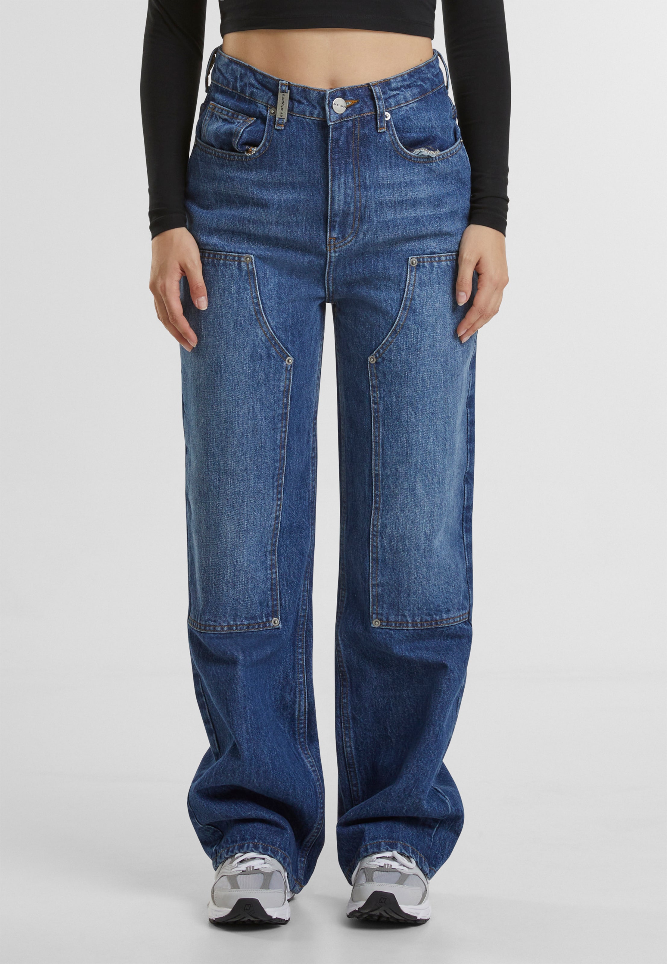2Y Studios Uma Carpenter Jeans
