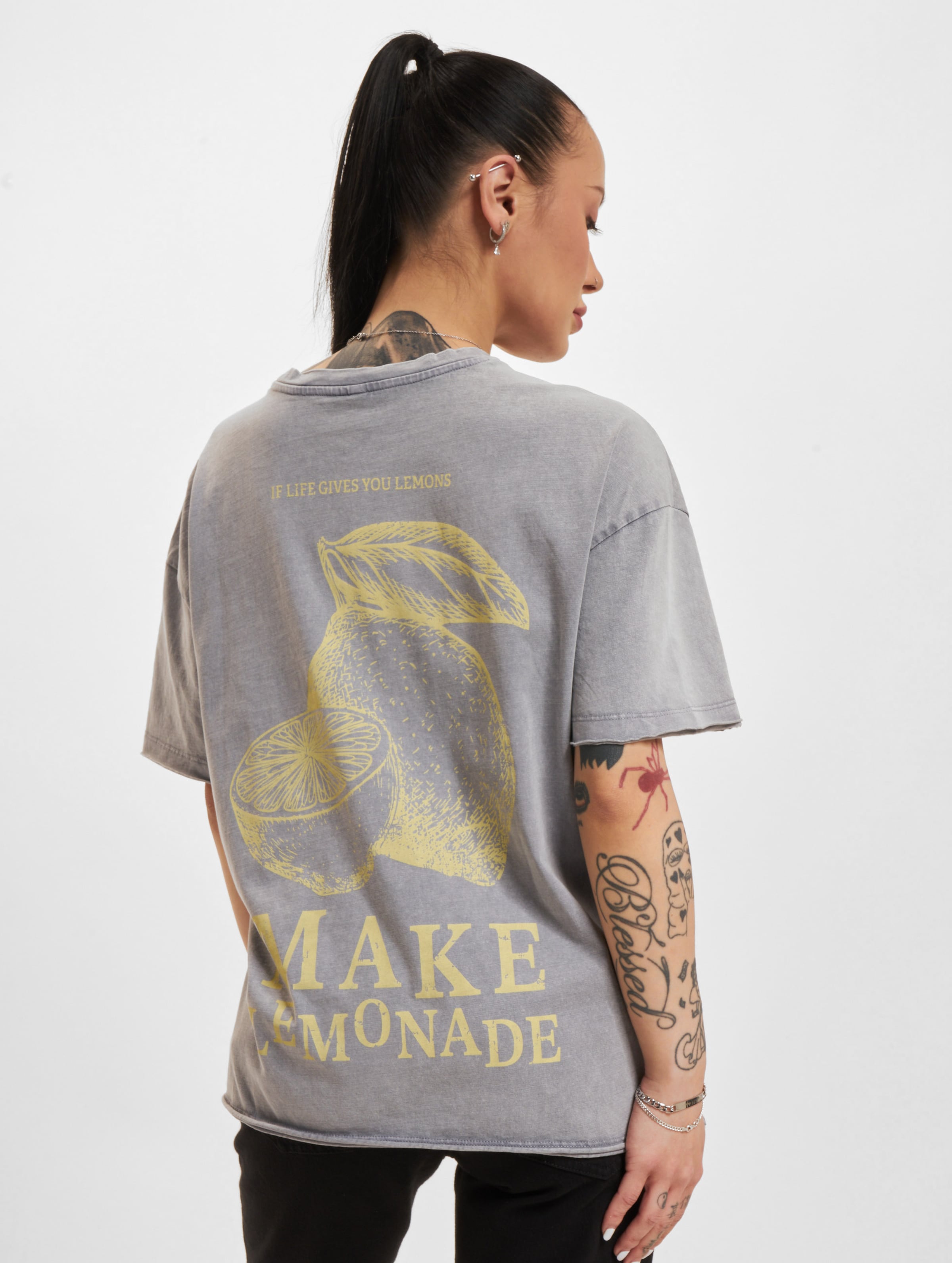 Only Kinna Jersey Short Sleeve Fruit Top Box T-Shirt