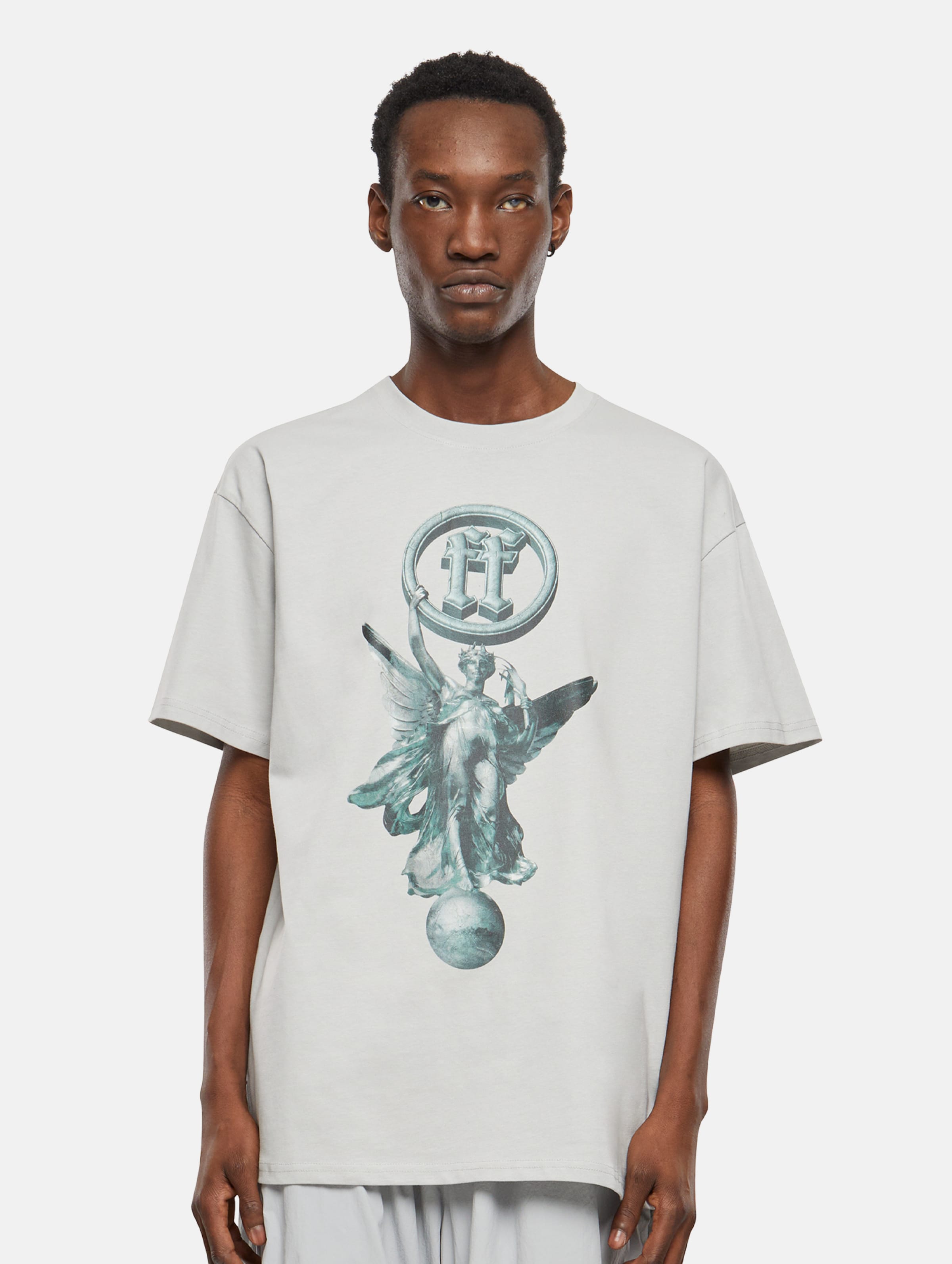 Forgotten Faces Rueling The World Oversize Tee