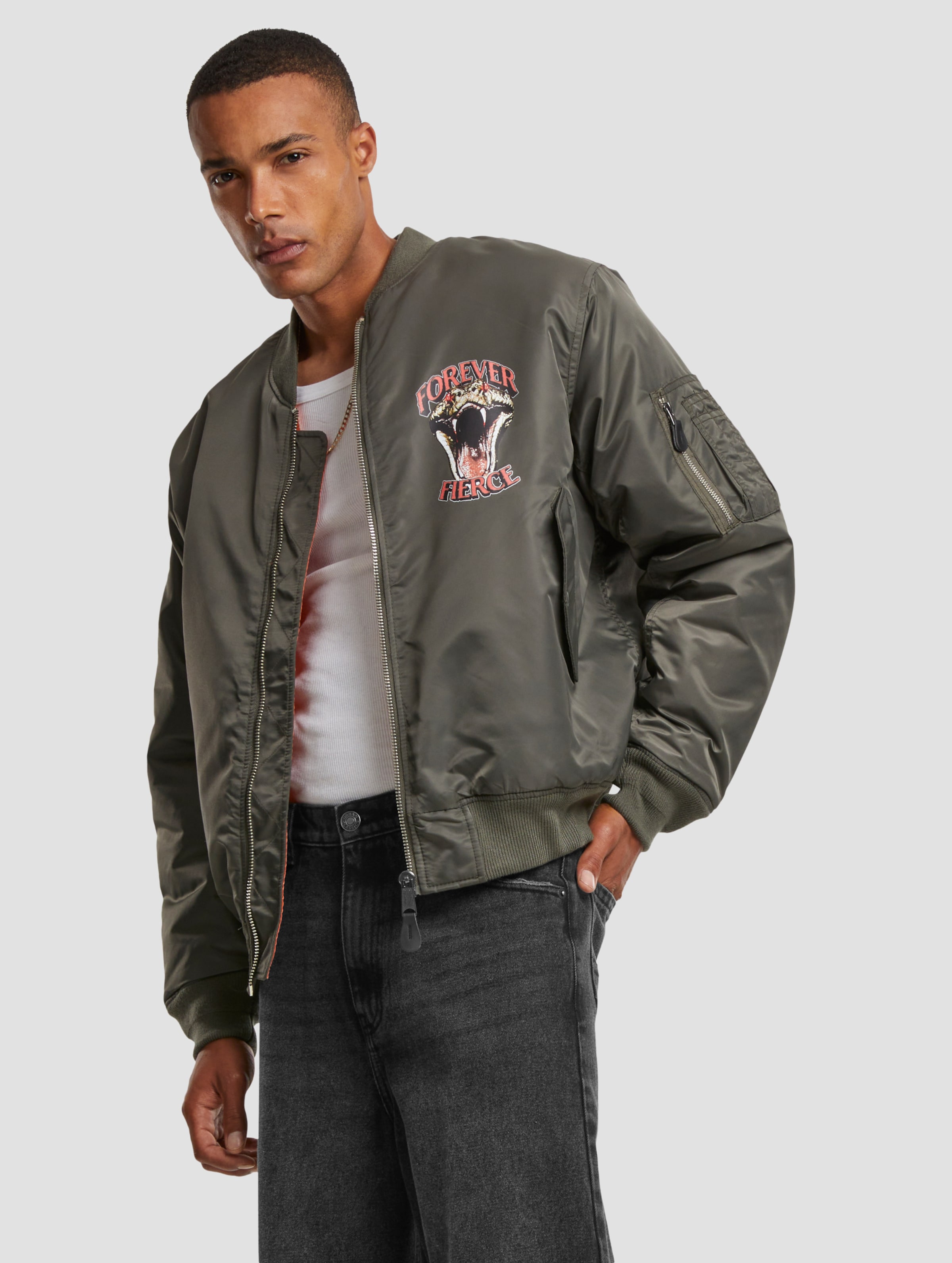 Mister Tee Forever Fierce MA1 Bomberjacke