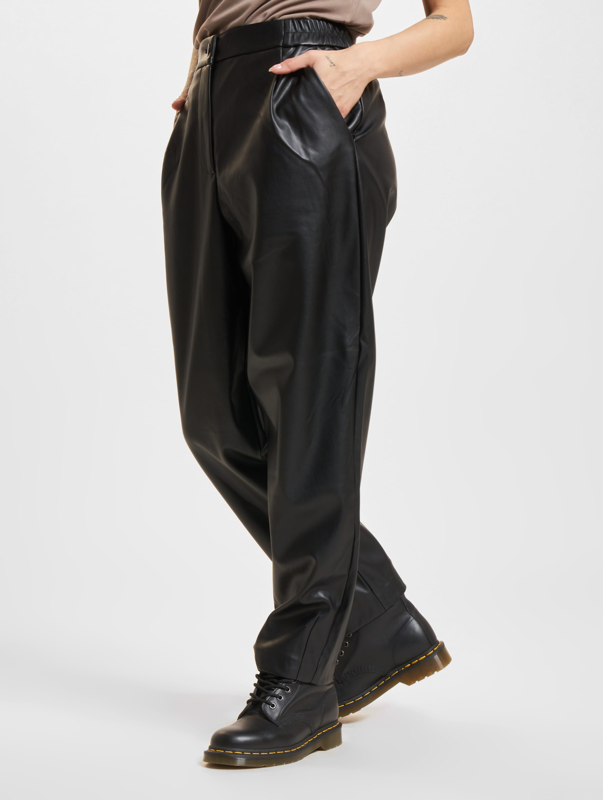 Only Mynte Faux Lederhose