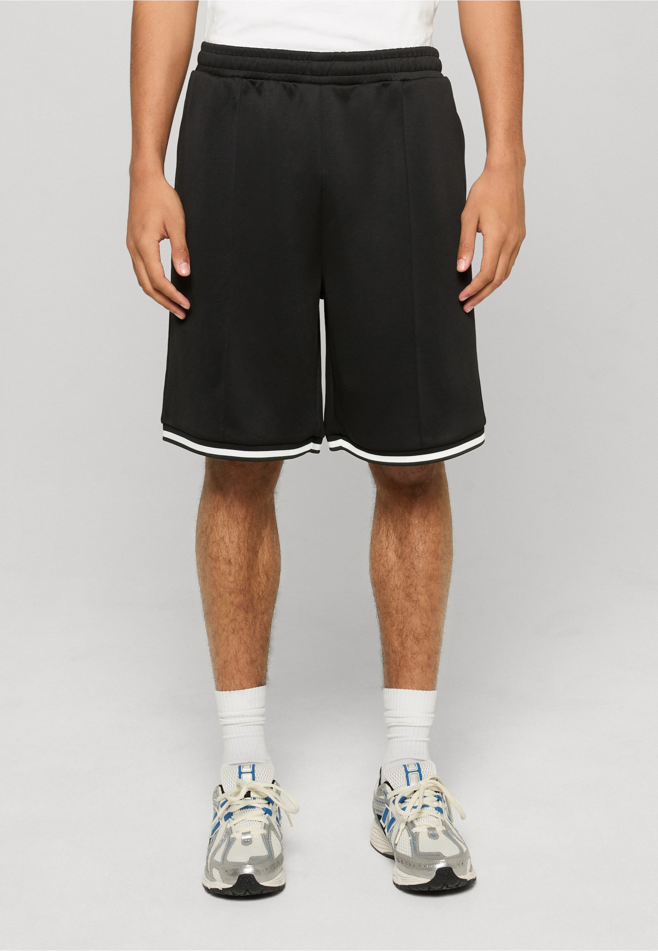 Urban Classics Interlock Pintuck Baseball Short