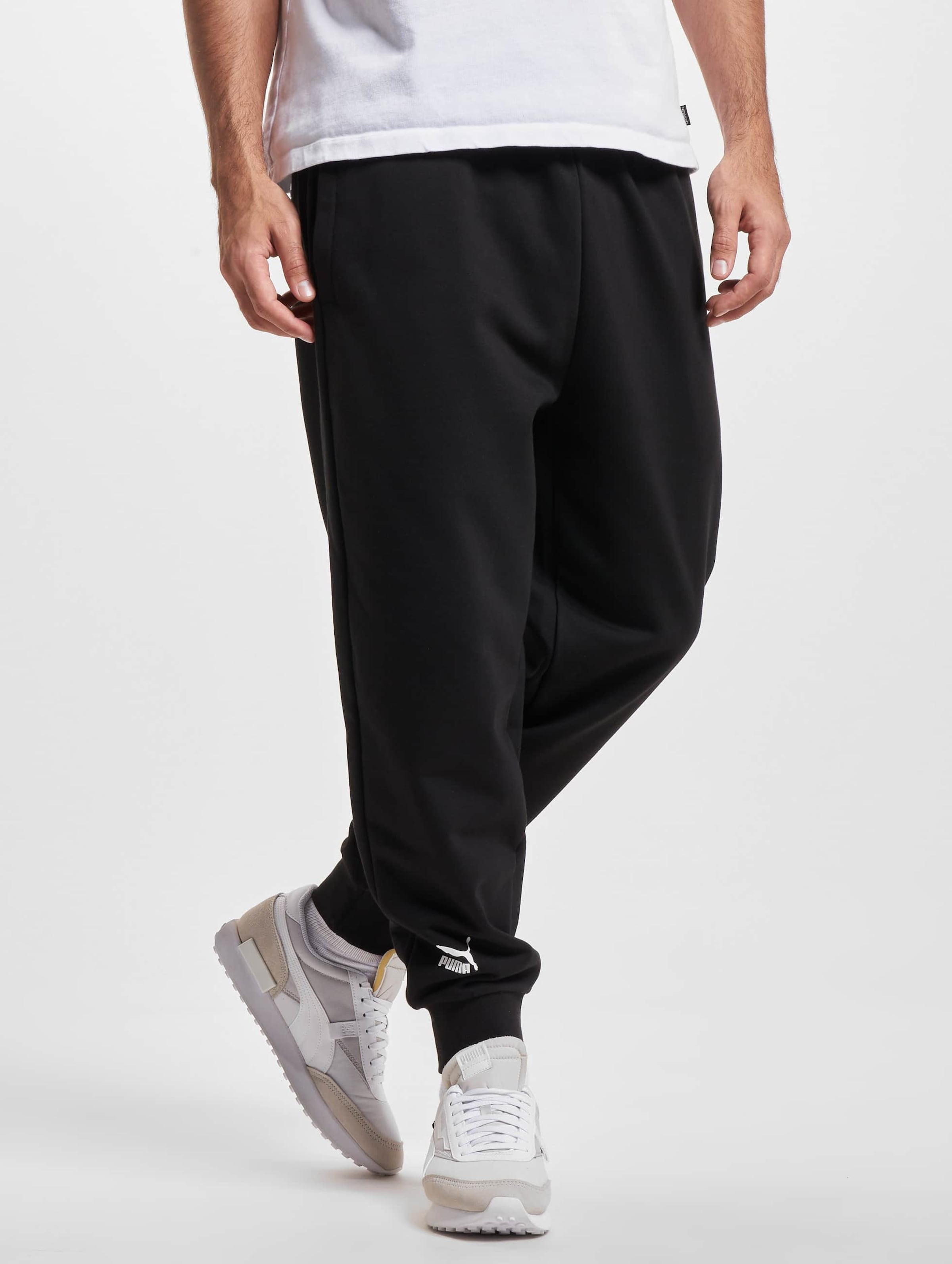 Puma X Pokemon Relaxed Sweat Pants Black
